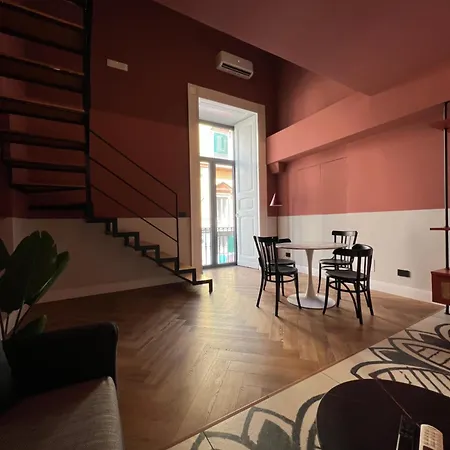 Il Sorriso 3* נאפולי